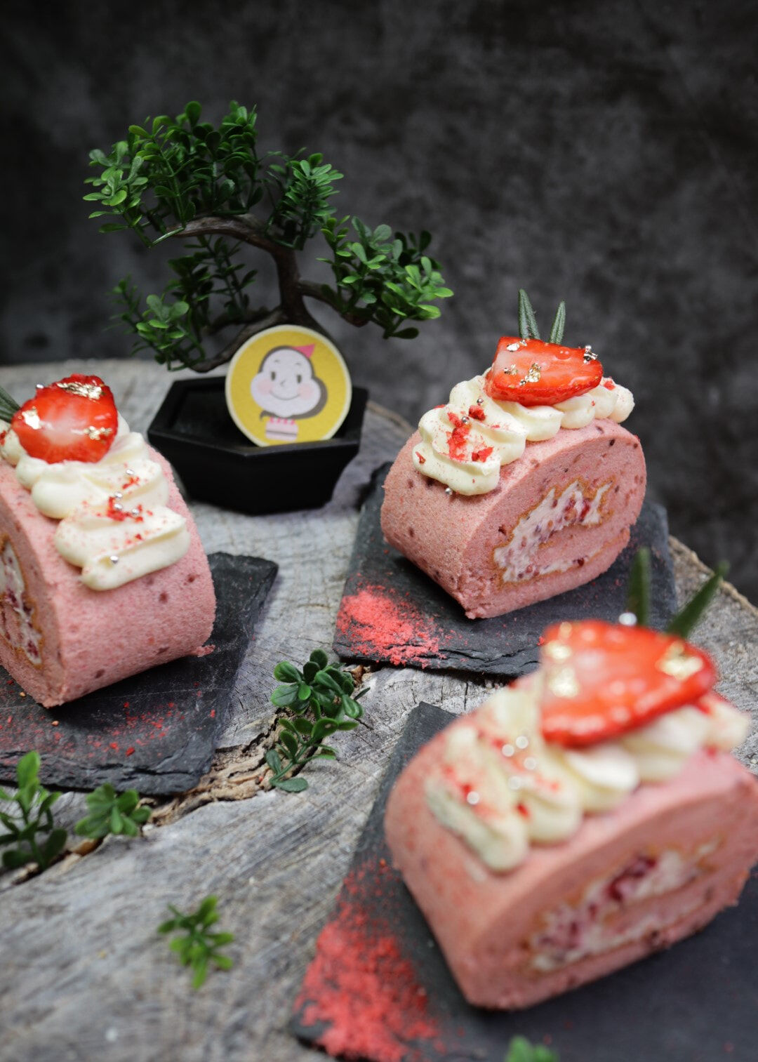 Cake Roll - Strawberry 11